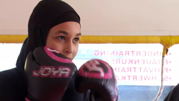 NOUHAILA – Ich boxe!