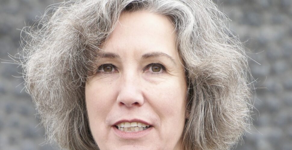 VISUALIZING NEW MUSIC